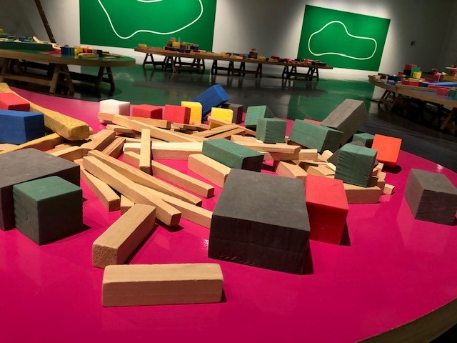 ÚLTIMOS DÍAS PARA VISITAR LA EXPOSICIÓN TALLER JUEGO DE CONSTRUCCIÓN EN EL CENTRE POMPIDOU MÁLAGA