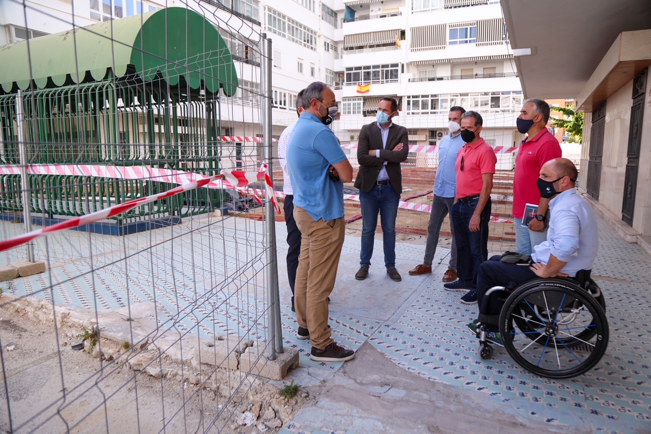 AVANZAN A BUEN RITMO LAS OBRAS DE REHABILITACIÓN DEL PASAJE FRIGILIANA, EN CARRETERA DE CÁDIZ