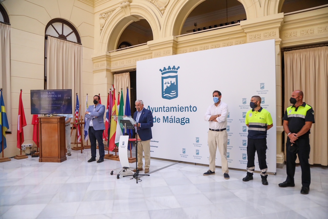 EL AYUNTAMIENTO IMPLANTA LA ZONA AZUL EN EL ENTORNO DE ECHEVERRÍA DE HUELIN