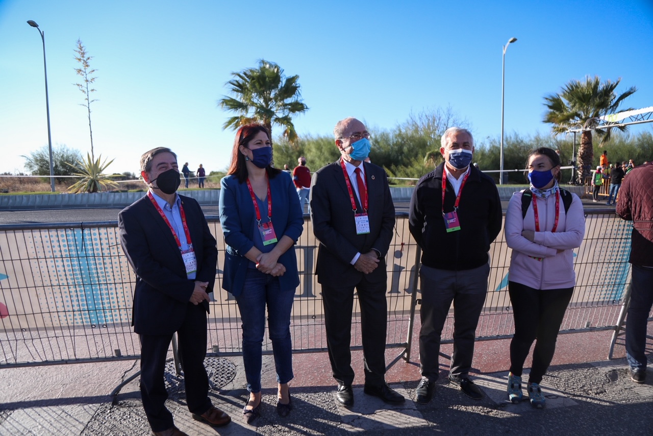 SALIDA DE LA MEDIA MARATON CAIXABANK CIUDAD DE MÁLAGA