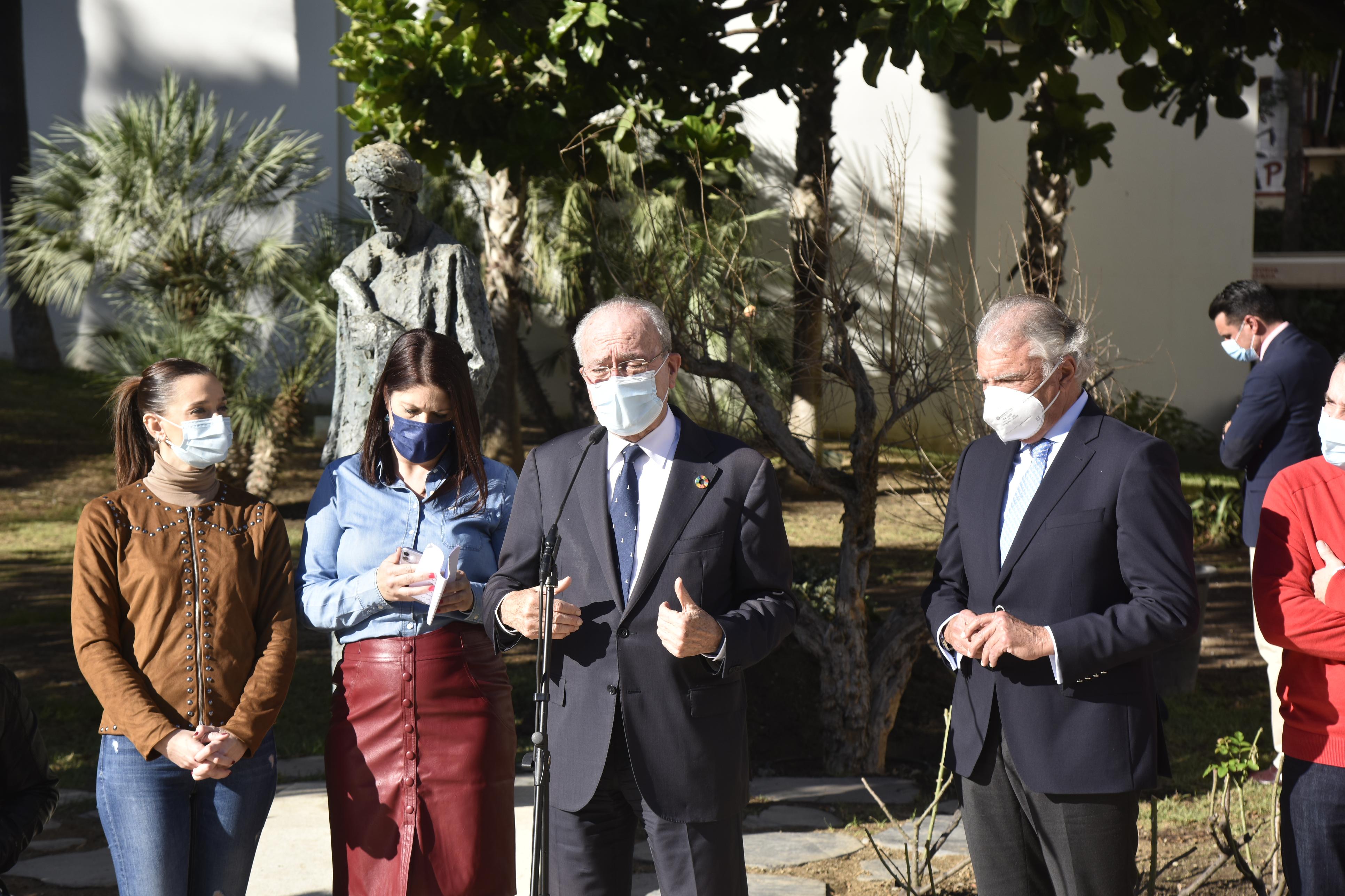 EL AYUNTAMIENTO PONE EL COLOFÓN A LOS ACTOS DEL MILENARIO DE IBN GABIROL CON LA PLANTACIÓN DE ...