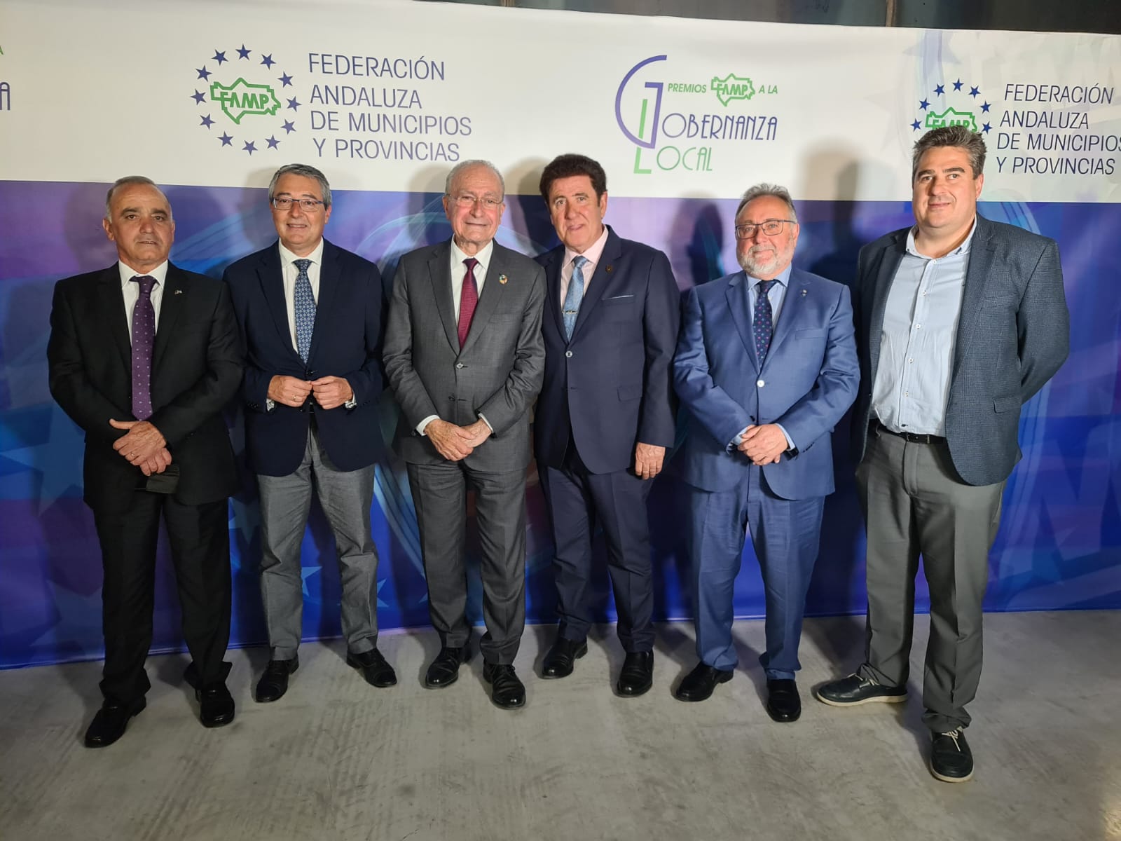 PREMIO OTORGADO POR LA FAMP AL ALCALDE DE MÁLAGA EN LA CATEGORÍA AL AL COMPROMISO CON EL
 ...