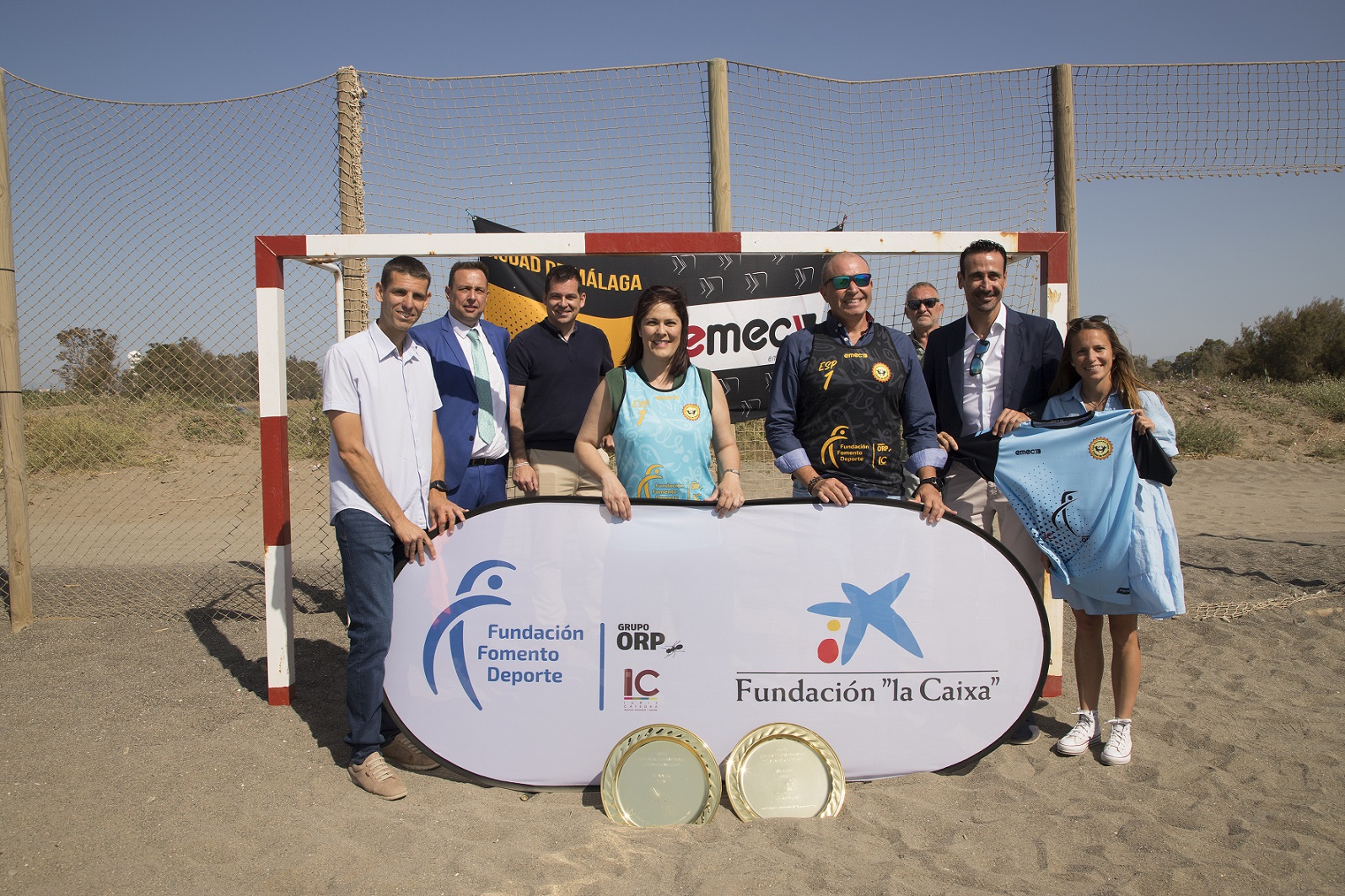 NUEVA EQUIPACIÓN DE FUNDACIÓN FOMENTO DEPORTE CLUB BALONMANO PLAYA CIUDAD DE MÁLAGA