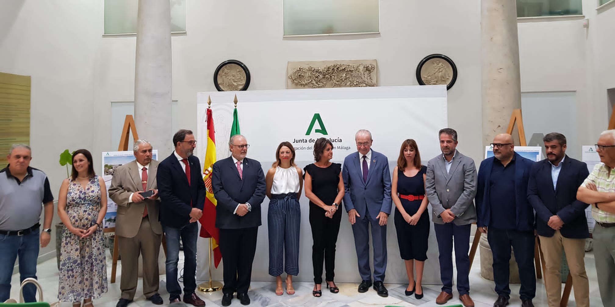 ACTO DE ADJUDICACIÓN DEL PROYECTO Y DIRECCIÓN DE OBRAS DEL NUEVO EDIFICIO DEL CENTRO DE SALUD