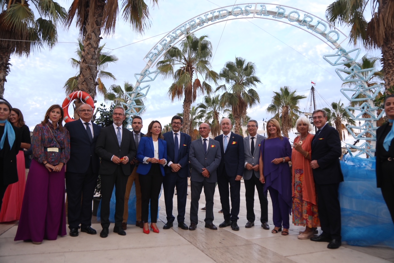 EL ALCALDE ASISTE AL ACTO DE INAUGURACIÓN DE MÁLAGA CRUISE DAYS EN EL PUERTO