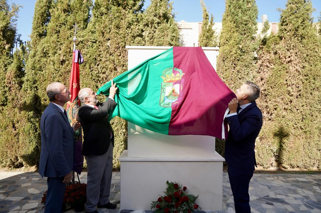 ACTO CELEBRADO HOY EN EL CEMENTERIO DE SAN MIGUEL CON MOTIVO DEL DÍA DE TODOS LOS SANTOS