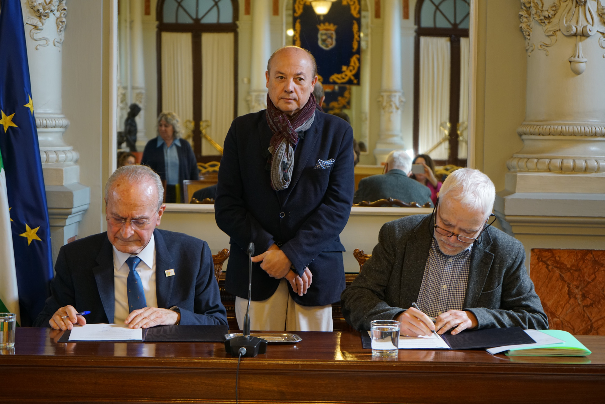 EL AYUNTAMIENTO RECIBE UNA DONACIÓN DE CARTAS Y FOTOGRAFÍAS DE UN SOBRINO NIETO DE GERALD BRENAN