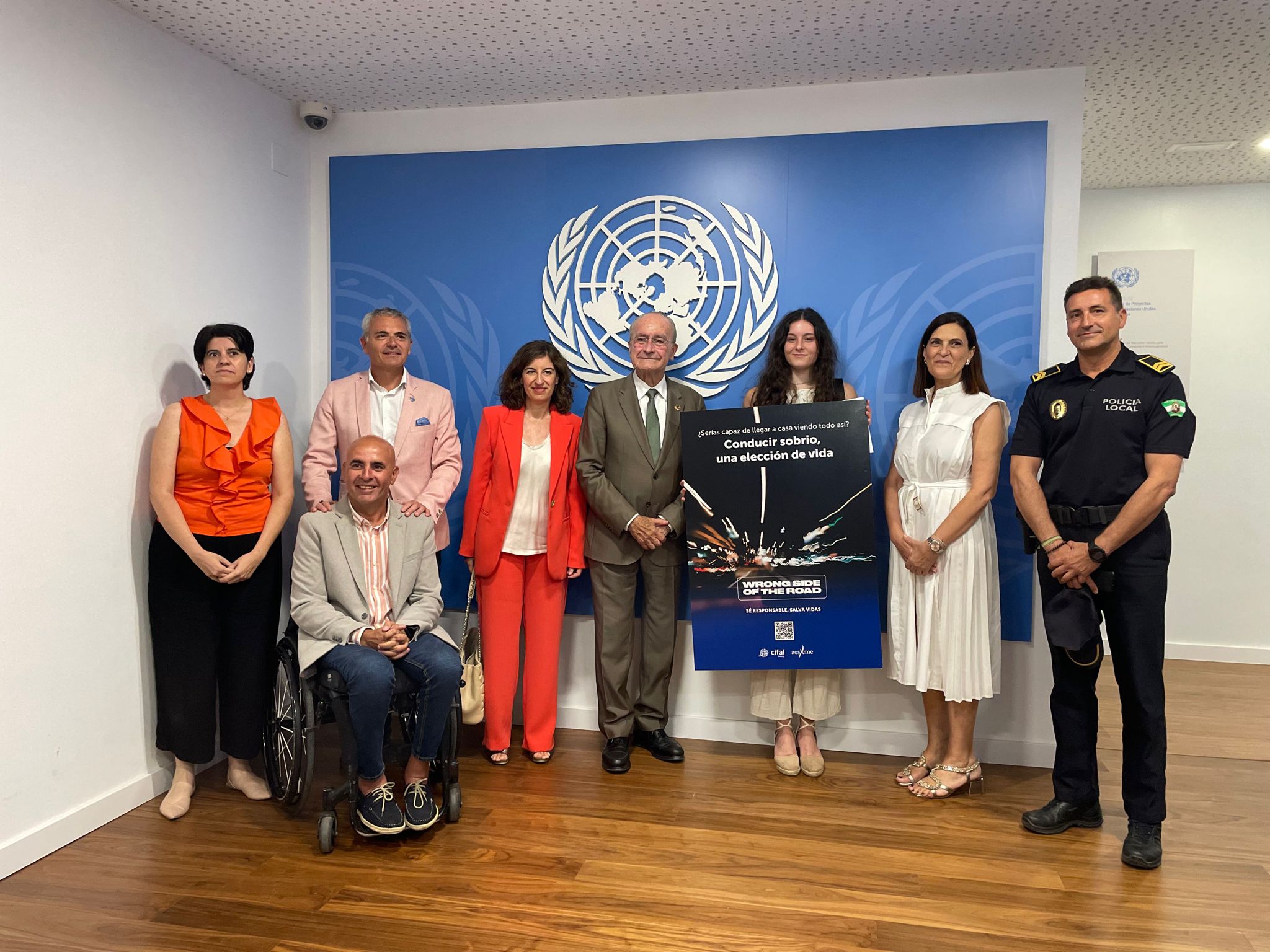 ENTREGA DEL PREMIO DEL CONCURSO DE CARTELES DE LA CAMPAÑA 