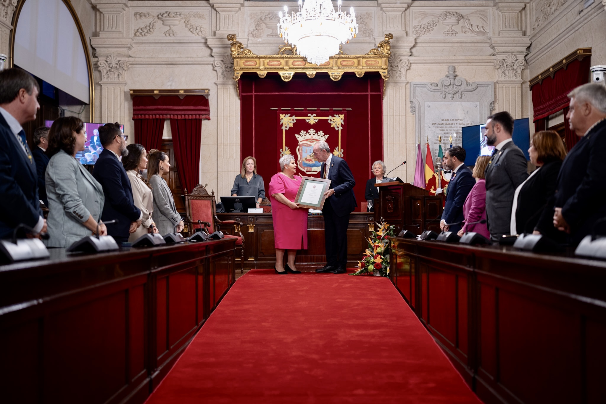 EL AYUNTAMIENTO ENTREGA LA MEDALLA DE LA CIUDAD A TÍTULO PÓSTUMO AL VERDIALERO FRANCISCO ROMERO ...