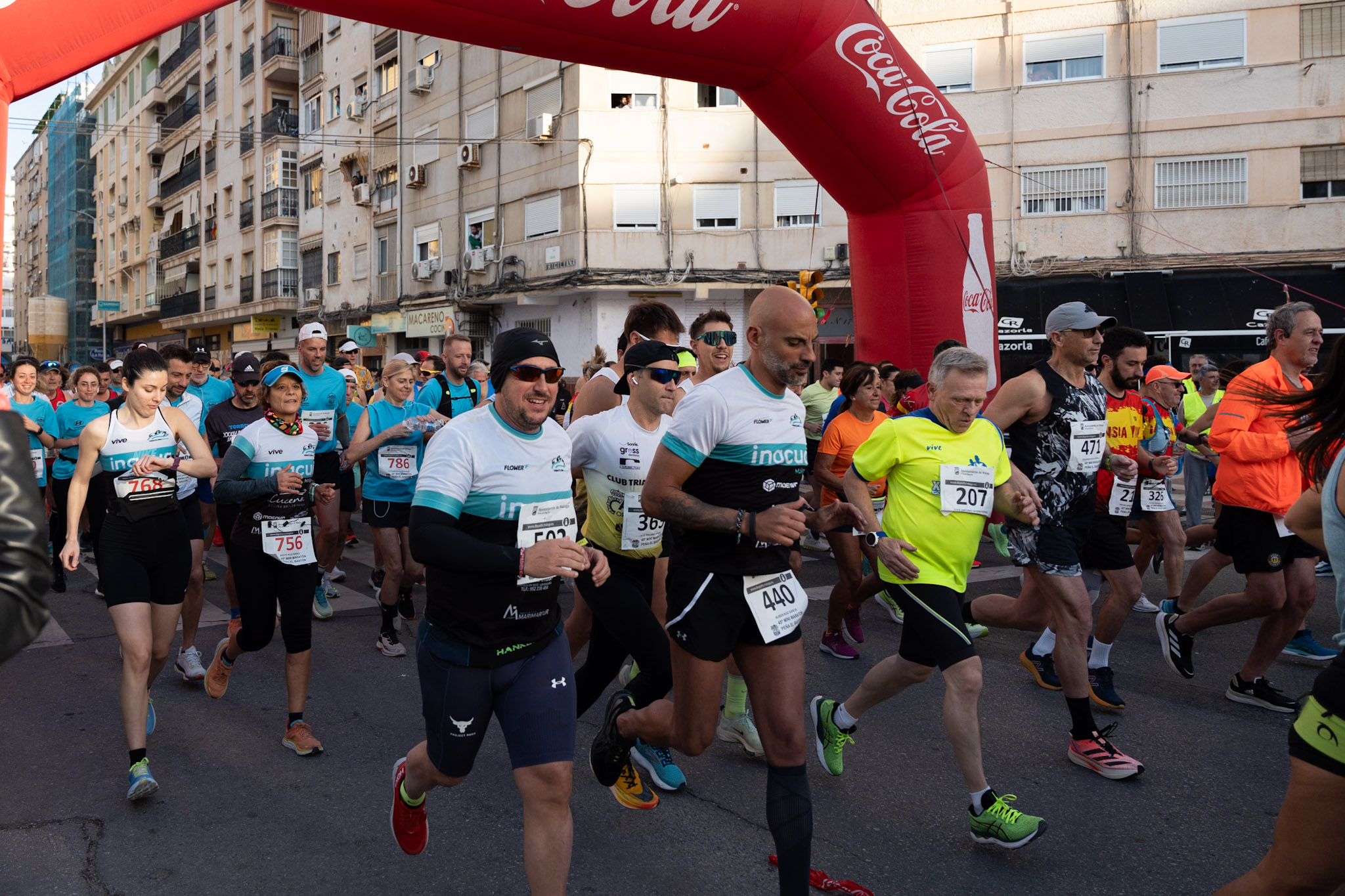 EL ALCALDE ASISTE A LA SALIDA DE LA 45ª MINI MARATÓN DE LA PEÑA EL BASTÓN 