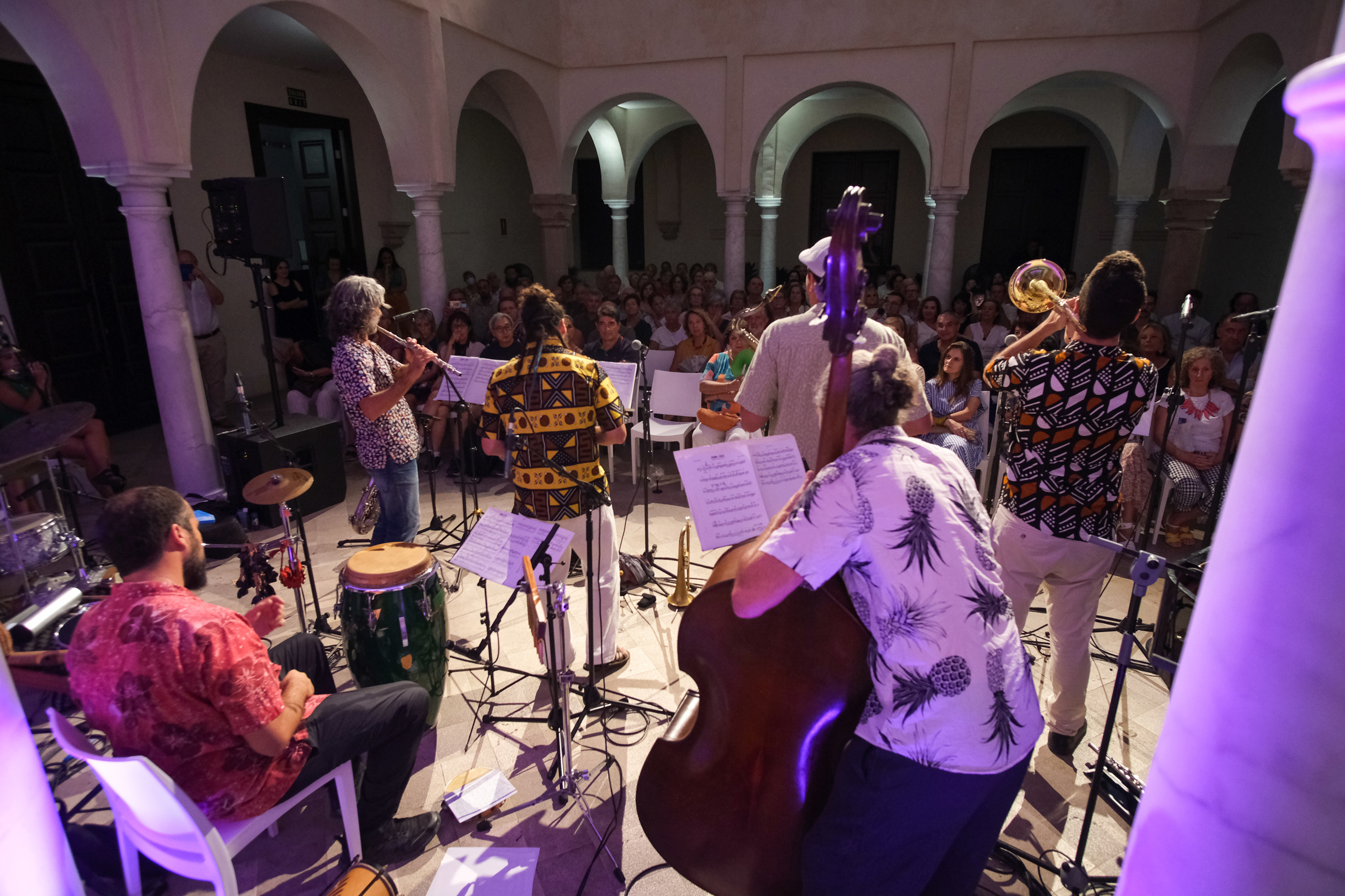 ZENET, ALBA ARMENGOU, CLUB DEL RÍO Y NICO ROIG, PROTAGONISTAS DEL CICLO ‘MÚSICA EN EL PATIO’ EN EL
MUSEO CARMEN THYSSEN MÁLAGA