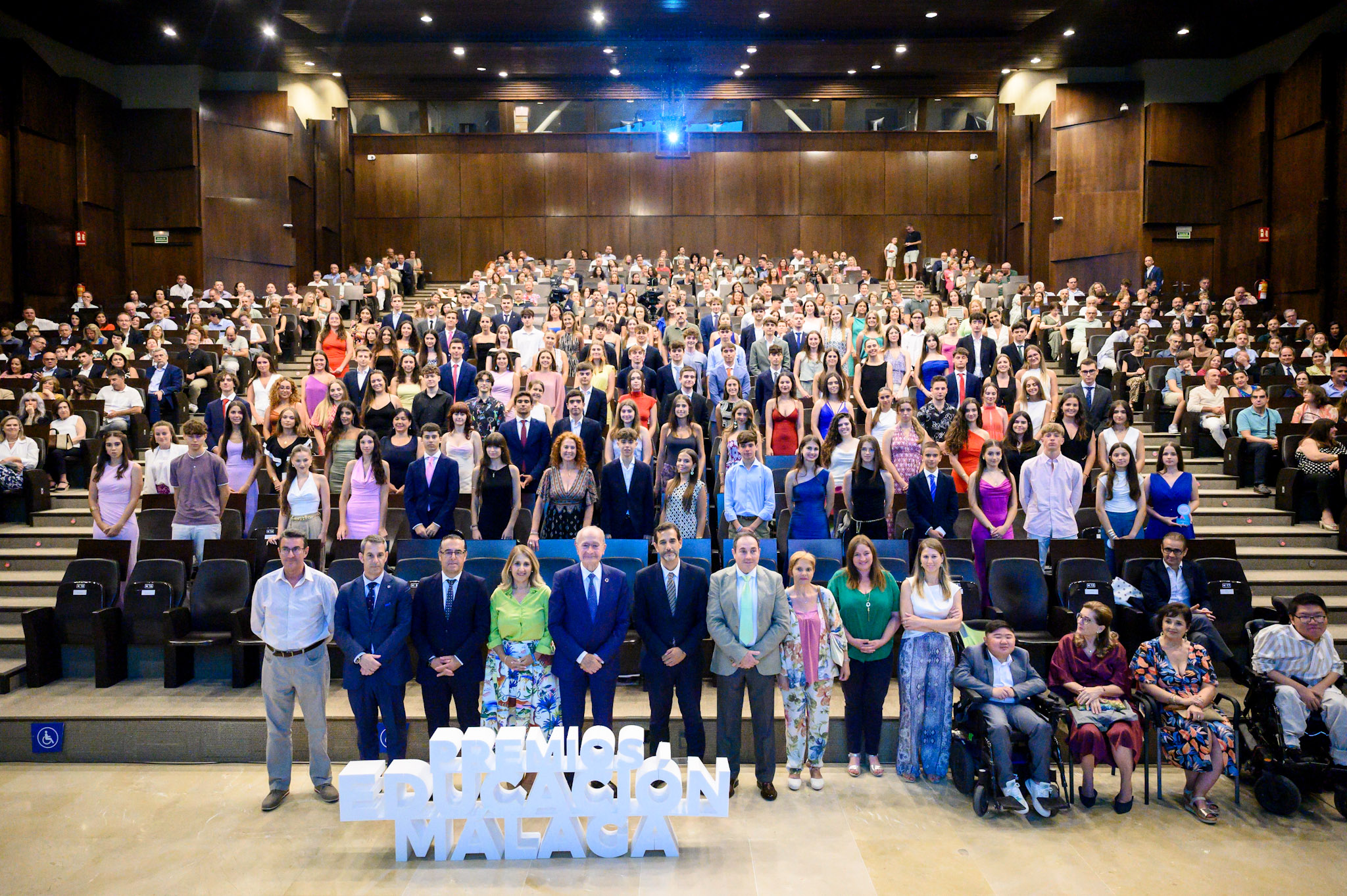 El Palacio de Ferias y Congresos acoge esta tarde la entrega de los Premios de Educación ...