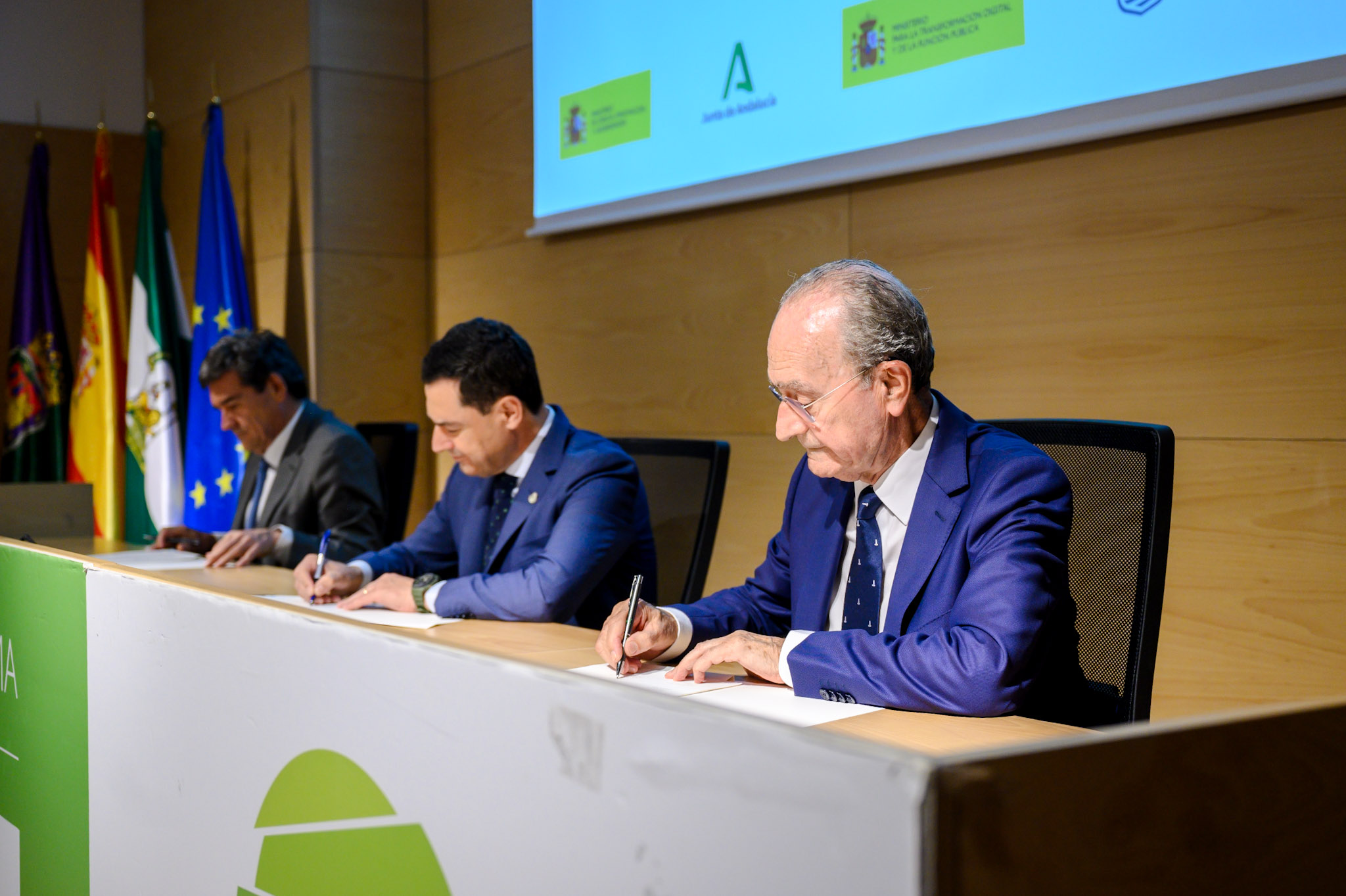 El Gobierno de España, la Junta de Andalucía y el Ayuntamiento de Málaga firman un acuerdo para ...