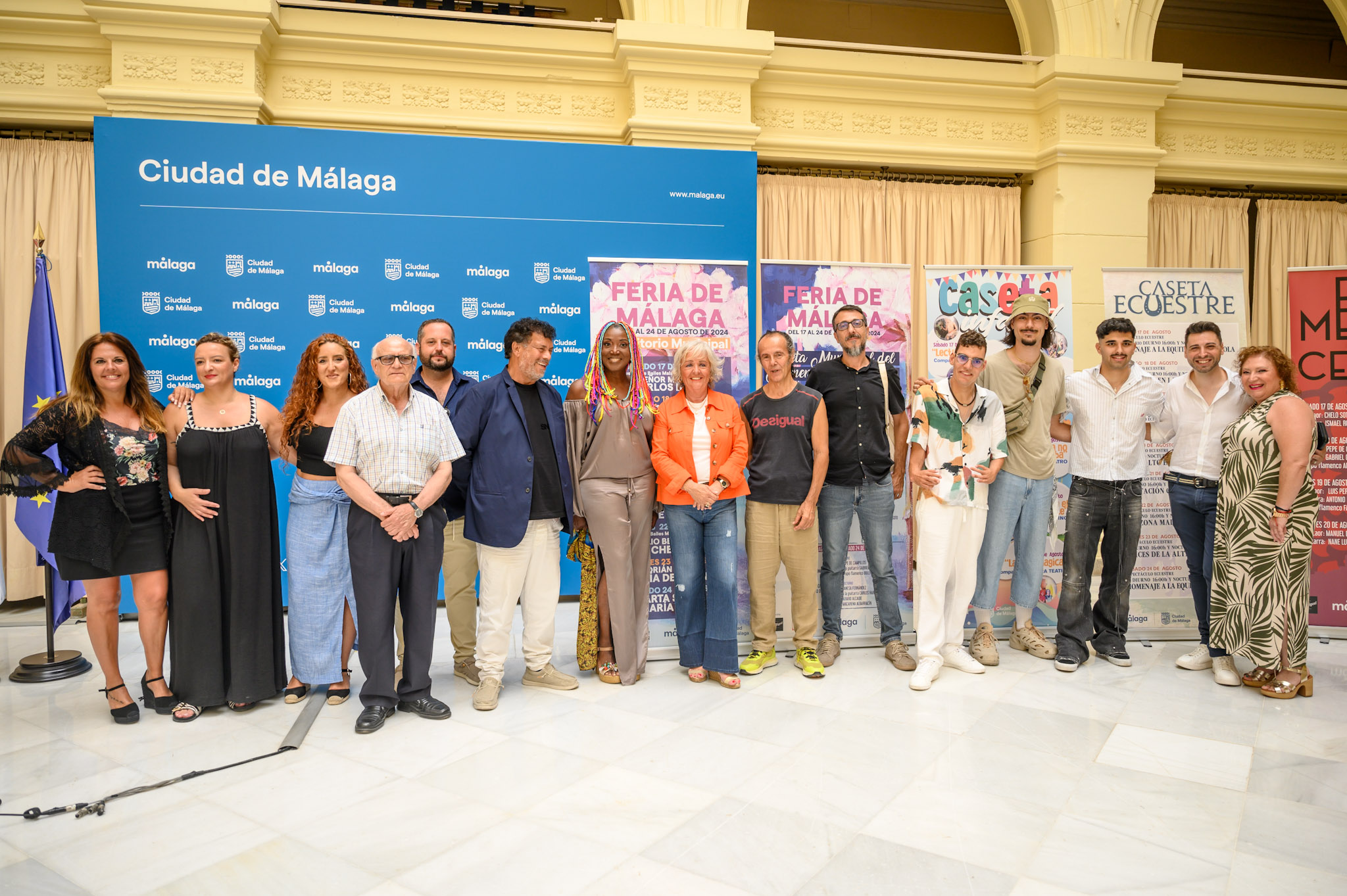 José Mercé, Lucrecia, Toni Zenet, María Peláe, Chenoa, Carlos Baute y Adrián Martín, artistas que
actuarán en la Feria de Málaga