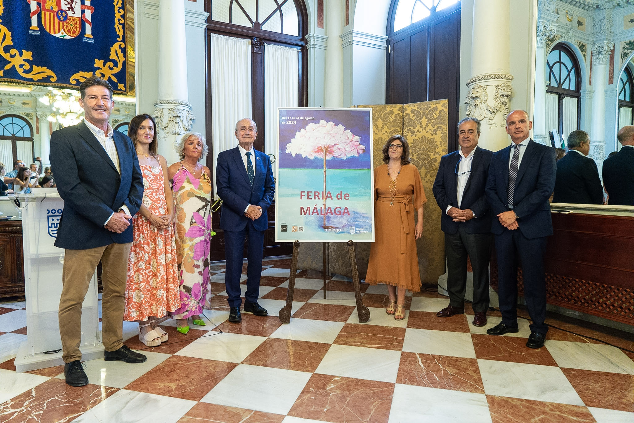 El Ayuntamiento presenta el cartel de la Feria de Málaga 2024, ‘Mi playa en Feria’ de Eloísa Peñas (Abre en ventana nueva)