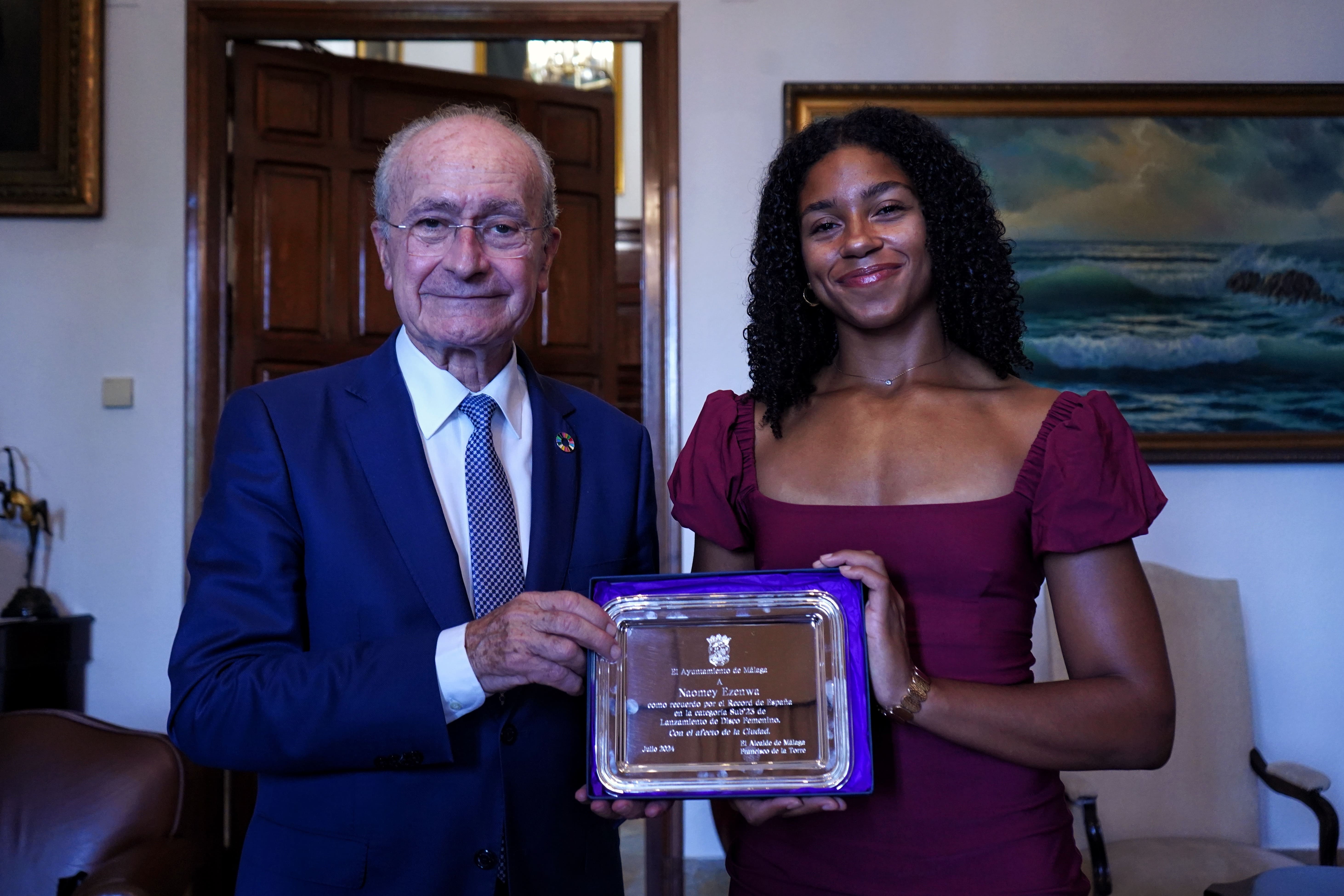 Encuentro con la atleta Nneka Naomey Enzenwa, récord de Andalucía en lanzamiento de disco sub 23