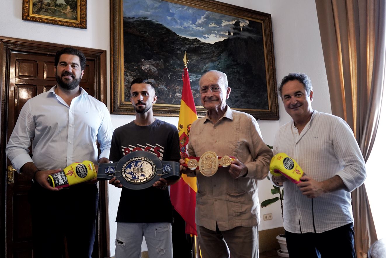 Recepción al boxeador Baldomero Mira, campeón de Europa Silver (EBU) de peso gallo