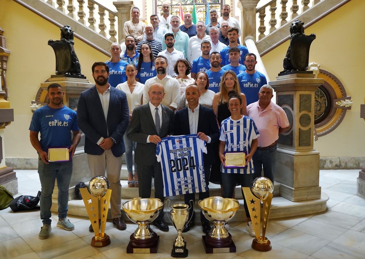 Recepción del ‘Club Deportivo enPie Málaga’ de fútbol playa