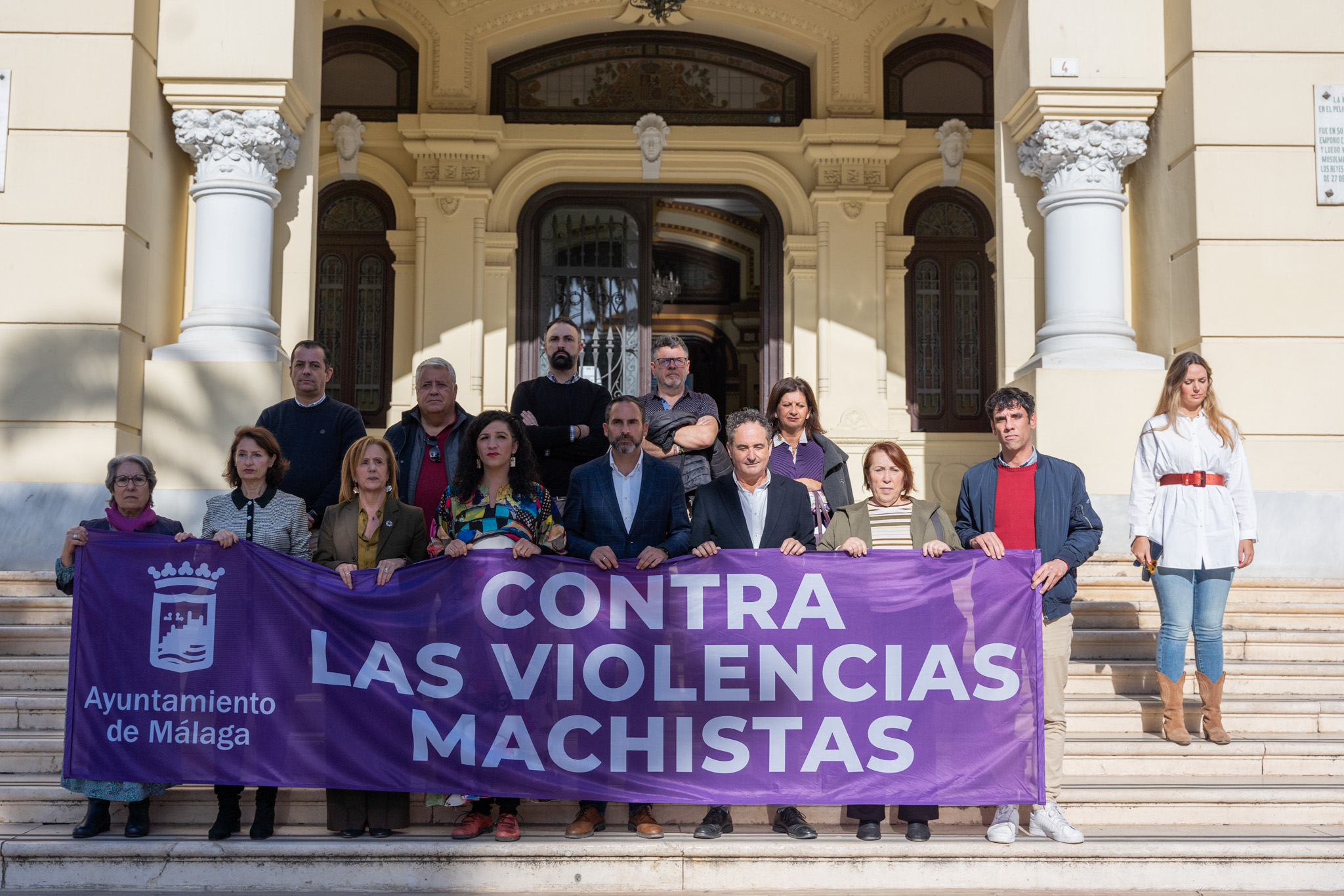 Minuto de silencio por la última víctima de la violencia machista