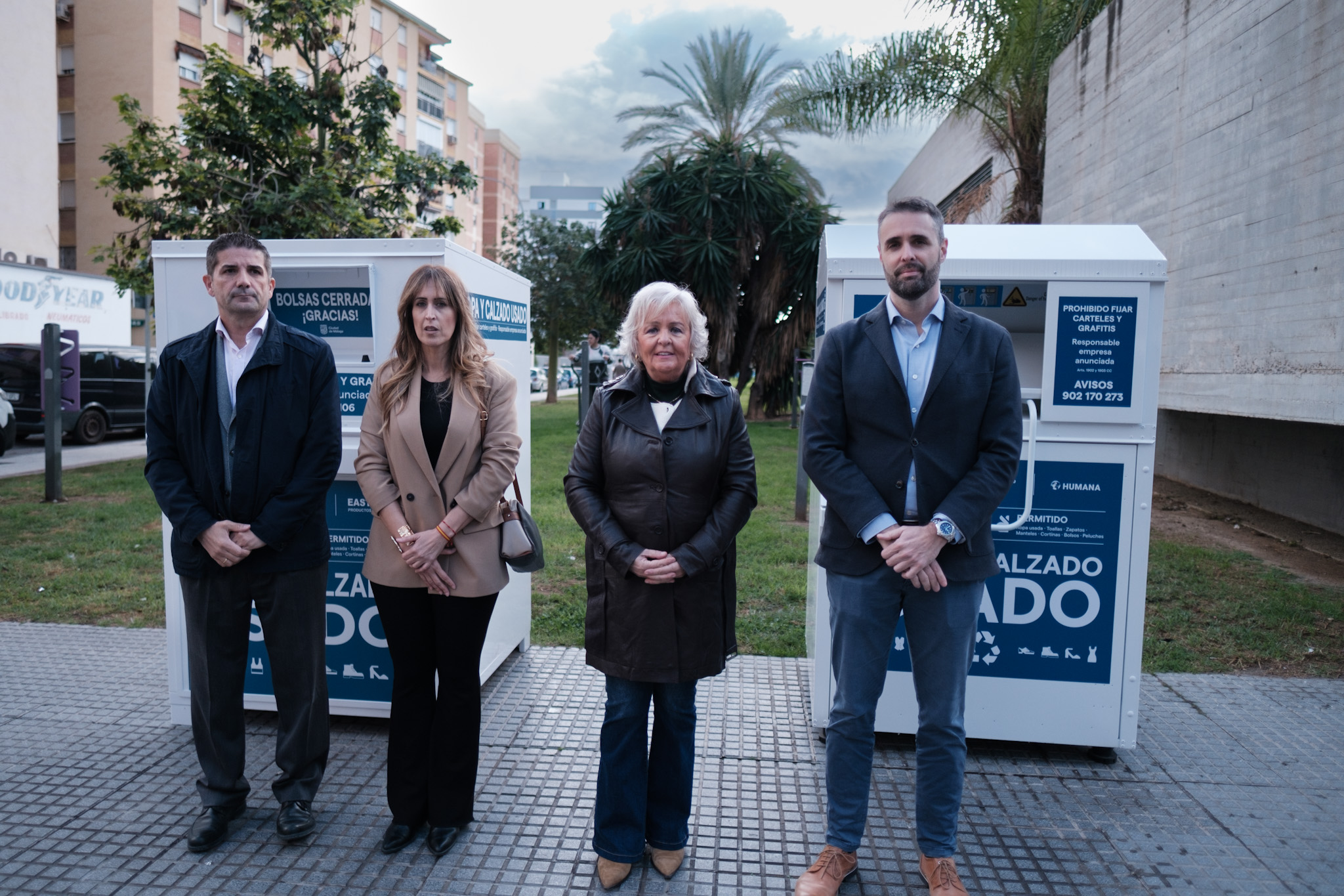 El Ayuntamiento de Málaga impulsa el servicio de recogida de textiles: duplica y renueva este ...